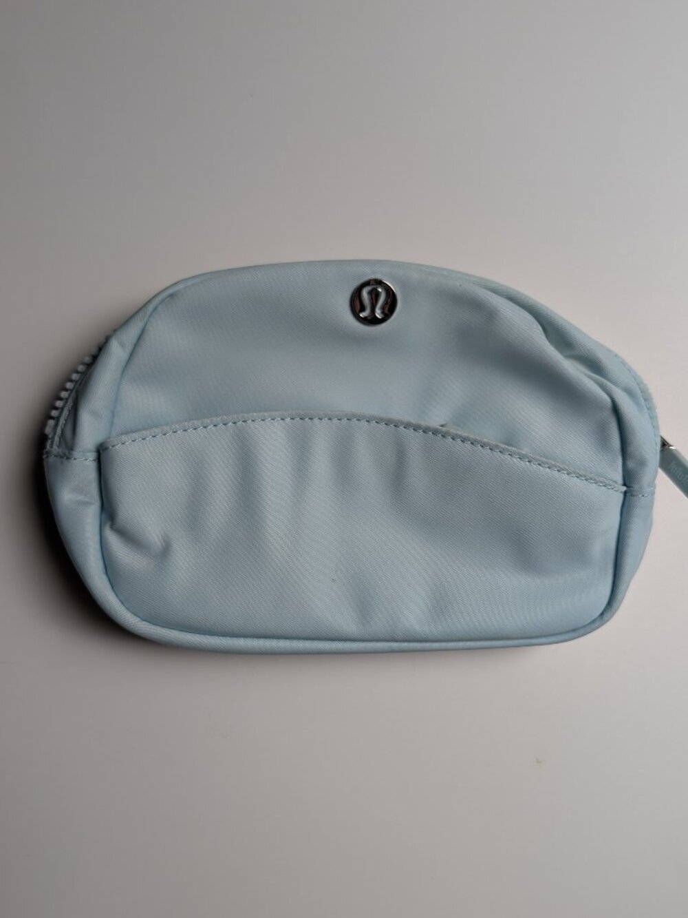 Lululemon Mini 2L City Essentials Pouch - NWOT Light Blue
